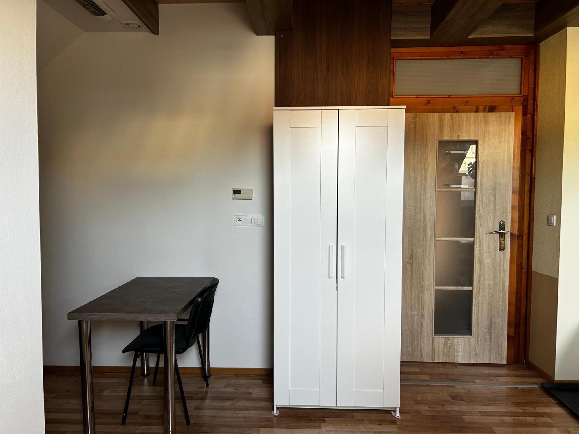 Utulny Apartman V Centre Kezmarku Кежмарок Екстер'єр фото